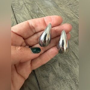 Silver Droplet Fashion Earrings
